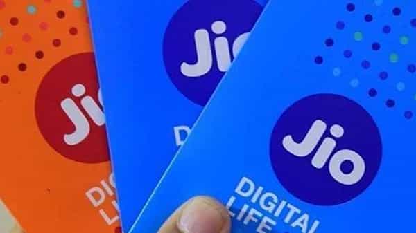 Jio : జియో కస్టమర్లకు గుడ్న్యూస్..! అవుట్ గోయింగ్ కాల్స్ ఫ్రీ.. అదనపు రిఛార్జీ లాభాలు.. తెలుసుకోండి..
