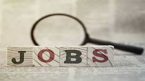 SBI Recruitment 2021: నిరుద్యోగులు అలర్ట్.. ఈ ఉద్యోగాలకు దరఖాస్తు చేసుకునేందుకు చివరి తేదీ మే 3