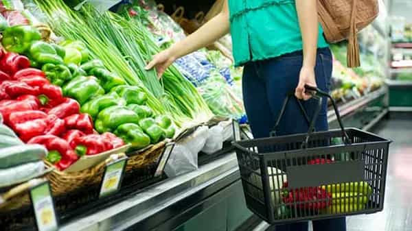 Shopping in Pandemic: షాపింగ్ అలవాట్లు మార్చేసిన కరోనా..పెరిగిన మద్యం వినియోగం..తగ్గిన జంక్ ఫుడ్..ఆసక్తికర సర్వే!