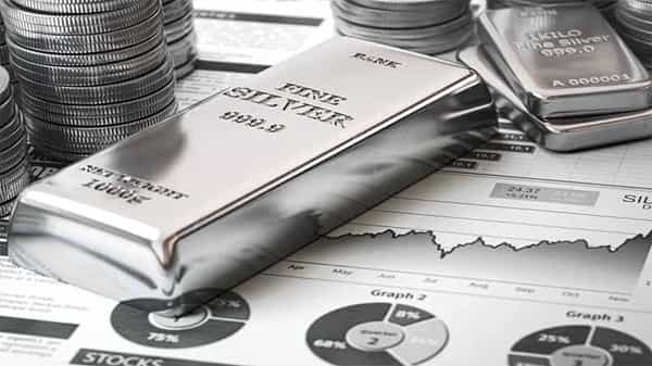 Silver Price Today: హైదరాబాద్లో భారీగా తగ్గిన వెండి ధర.. దేశ వ్యాప్తంగా ప్రధాన నగరాల్లో సిల్వర్ ధరలు ఇలా..!