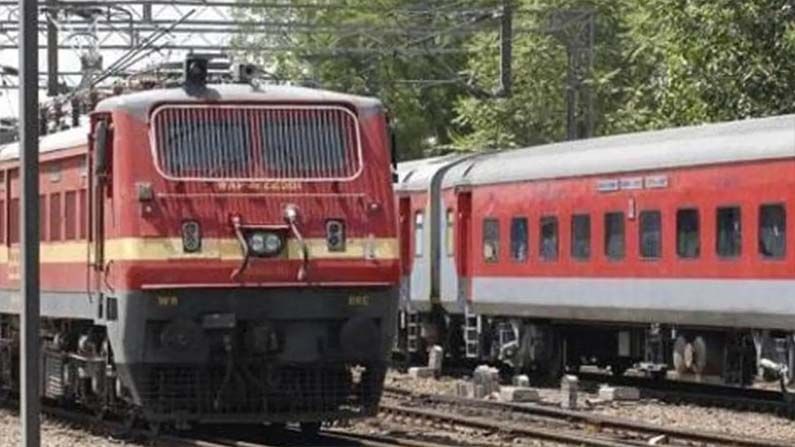 South Central Railway: ద‌క్షిణ మ‌ధ్య రైల్వేలో పారామెడిక‌ల్ స్టాఫ్ ఉద్యోగాలు.. ద‌ర‌ఖాస్తుకు రేపే చివ‌రి తేదీ..