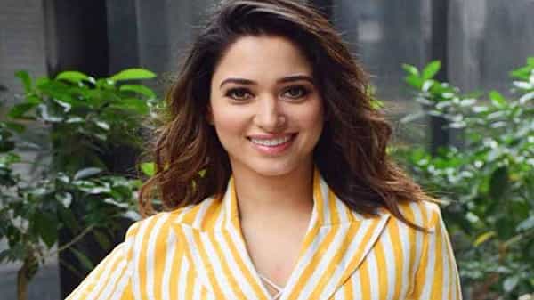Tamannaah : ఓటీటీ స్టార్ గా రాణిస్తున్న మిల్కీబ్యూటీ.. త్వరలో టాక్ షోతో రానున్న తమన్నా..