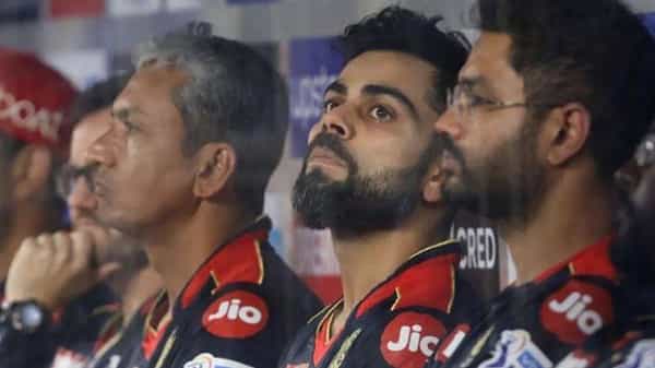 కోహ్లీ ఓపెనర్గా పనికిరాడు..! ఆ బ్యాట్స్మెన్ను ఓపెనర్ చేయండి.. ఆర్సీబీకి సలహా ఇచ్చిన టీం ఇండియా మాజీ ప్లేయర్..