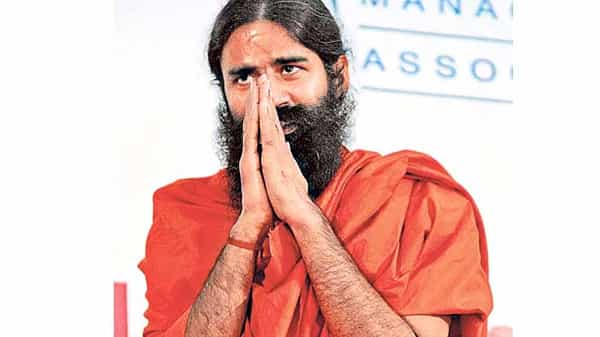 Baba Ram Dev : తన వ్యాఖ్యలను వెనక్కి తీసుకుంటున్నట్లు ప్రకటించిన బాబా రాందేవ్.. డాక్టర్లకు క్షమాపణలు చెప్పిన యోగా గురు..