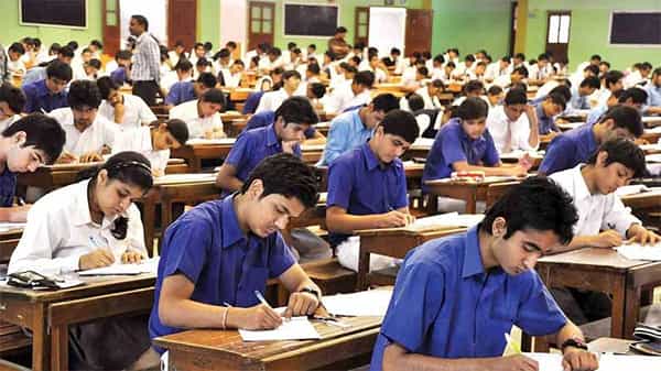 Inter Exams: విద్యార్థులకు గుడ్న్యూస్.. ఇంటి నుంచే పరీక్షలు.. వినూత్న ఆలోచనకు శ్రీకారం చుట్టిన ప్రభుత్వం