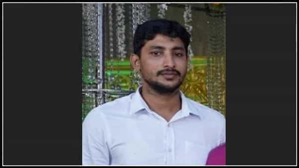 కేరళలో కెనరా బ్యాంకును మోసగించి రూ. 8 కోట్లు కాజేసిన క్లర్క్ అరెస్ట్....పోలీసులు వలపన్ని బెంగుళూరులో పట్టేశారు