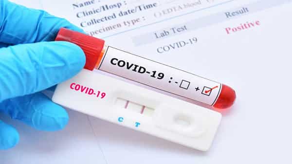 Covid Care: వీరికి కరోనా సోకే ప్రమాదం మరింత ఎక్కువ... హోం ఐసోలేషన్లో తీసుకోవాల్సిన జాగ్రత్తలెంటో తెలుసా..