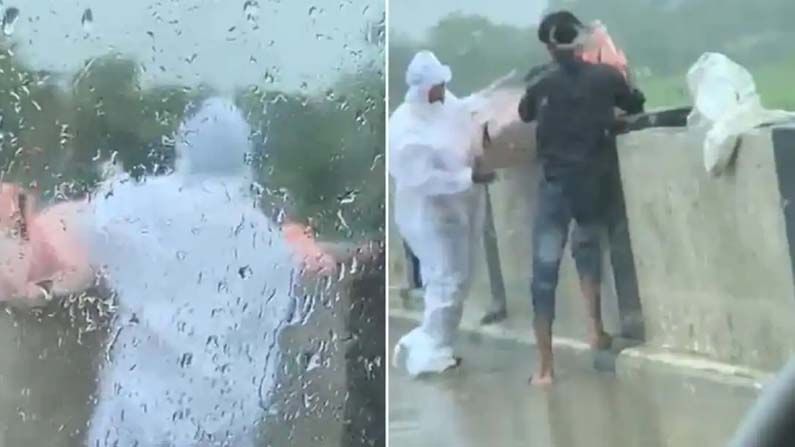 Shocking Video: షాకింగ్ వీడియో.. కోవిడ్‌ మృతదేహాన్ని నదిలో పడేసిన వ్యక్తులు..