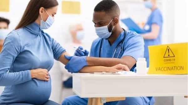 COVID VACCINE : పాలిచ్చే తల్లులు వ్యాక్సిన్ వేసుకోవచ్చా..! ఒకవేళ వేసుకుంటే ఎలాంటి దుష్ప్రభావాలు ఉంటాయి..?