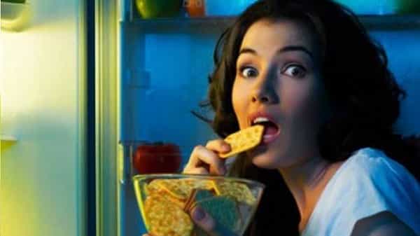 These Mistakes After Eating : భోజనం చేసిన వెంటనే ఈ తప్పులు చేయొద్దు..! విపరీతంగా బరువు పెరుగుతారు..?