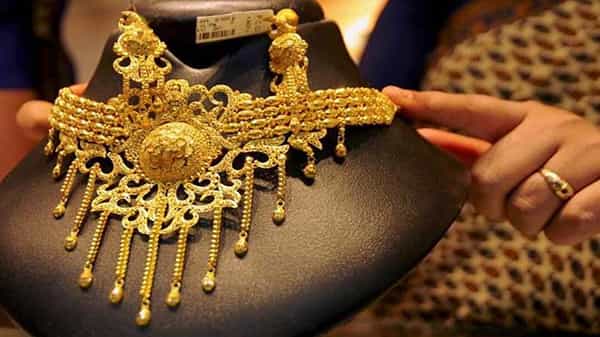 Gold Price Today: మరోసారి శుభవార్త.. స్థిరంగా బంగారం ధరలు.. హైదరాబాద్లో రేట్స్ ఇలా ఉన్నాయి..
