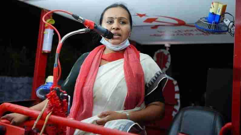 Keralas New Health Minister: కేరళ కొత్త ఆరోగ్య మంత్రిగా జర్నలిస్ట్ వీణా జార్జ్..! ఈ కొత్త మంత్రి ఎవరో తెలుసా..!