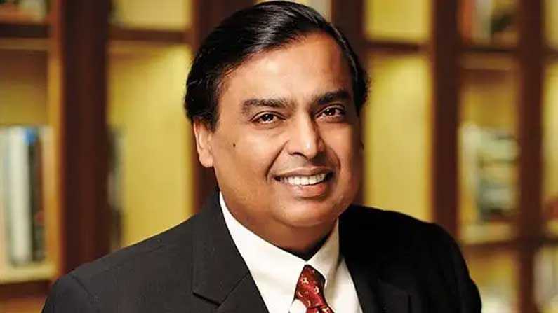 Mukesh Ambani salary: దేశంలో కరోనా సంక్షోభం.. జీతం తీసుకోని భారత కుబేరుడు..