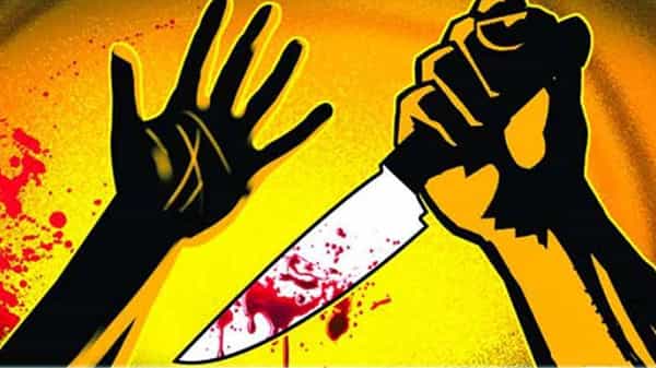 Mancherial: భర్త మారతాడని ఎన్నాళ్లో ఓపిక బట్టింది.. చివరకు తట్టుకోలేక కత్తి బట్టి మట్టుబెట్టింది
