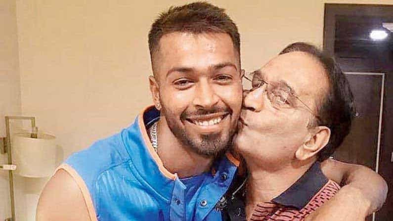 టీమిండియా స్టార్ ఆల్ రౌండర్ హార్దిక్ పాండ్యా జట్టులో చోటు సంపాదించినప్పటి నుంచి తన కంటూ ఓ ప్రత్యేకమైన స్టైల్ను కొనసాగిస్తున్నాడు. నేడు కోట్లు సంపాదిస్తాడు. టీమిండియా, ఐపీఎల్లో ఆడటమే కాకుండా, బ్రాండ్ ఎండార్స్మెంట్ నుంచి కూడా చాలా డబ్బును సంపాదిస్తాడు.