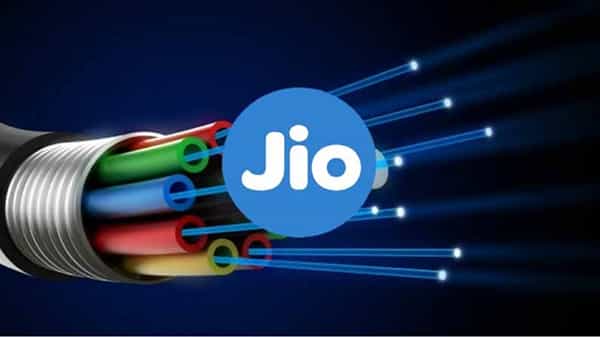 Reliance Jio: మరో సంచలనానికి తెర లేపనున్న రిలయన్స్ జియో.. కేబుల్ వ్యవస్థలో భారీ ప్రాజెక్టుకు శ్రీకారం