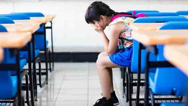 Sexual Harassment: కామర్స్ టీచర్పై లైంగిక వేధింపుల ఆరోపణలు.. ఒకరు కాదు, ఇద్దరు కాదు 500 మంది విద్యార్థినిలపై..