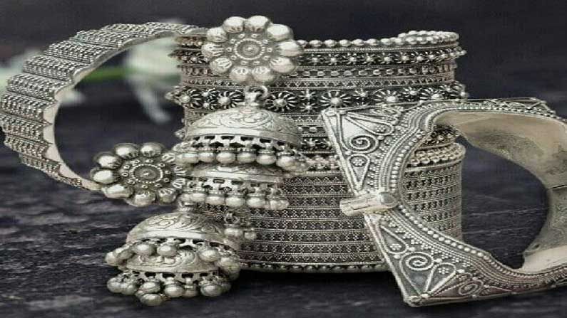 Silver Price Today: ఎలాంటి మార్పులు లేని వెండి ధరలు.. దేశవ్యాప్తంగా ఈరోజు సిల్వర్ రేట్స్..