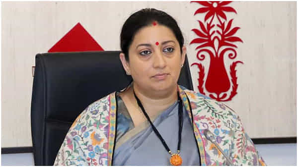 కోవిద్ పాండమిక్ కారణంగా ఏప్రిల్ నుంచి 577 మంది అనాథలైన చిన్నారులు, కేంద్ర మంత్రి స్మృతి ఇరానీ వెల్లడి...