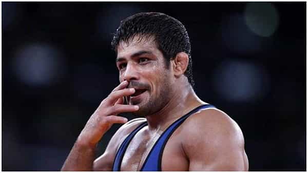 చిక్కుల్లో ఒలంపిక్ మెడలిస్ట్ సుశీల్ కుమార్, నాన్ బెయిలబుల్ వారంట్ జారీ చేసిన ఢిల్లీ కోర్టు, హరిద్వార్ లో దాక్కున్న రెజ్లర్ ?