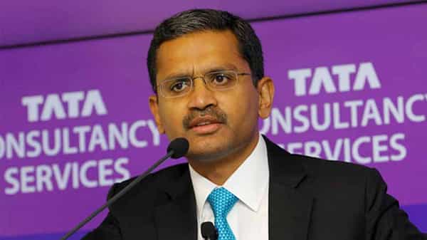 TCS CEO: దేశీయ ఐటీ దిగ్గజం టాటా కన్సల్టెన్సీ సర్వీసెస్ (TCS) సీఈఓ వేతనం రూ.20.36 కోట్లు: నివేదిక వెల్లడి