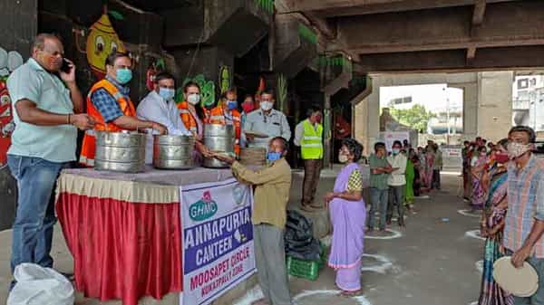 Annapurna Meals : లాక్ డౌన్లో అన్నార్తుల ఆకలి తీరుస్తున్న అన్నపూర్ణ భోజనం.. ఇప్పుడు గ్రేటర్లో రోజూ 45వేల మందికి..