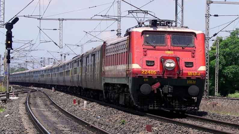 Trains Cancel: దక్షిణ మధ్య రైల్వే పరిధిలో మరో 28 రైళ్లు రద్దు.. సర్క్యూలర్ జారీ.. ఏయే ట్రైన్లు అంటే..?