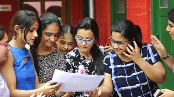 ఏపీ ఇంటర్ విద్యార్ధులకు అలెర్ట్.. అకడమిక్ క్యాలెండర్ షెడ్యూల్ ఖరారు.. మొత్తం 213 పనిదినాలు.!