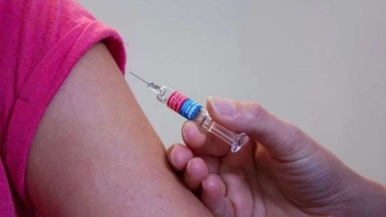 Covid-19 Vaccine : కేంద్ర ప్రభుత్వం బంపర్ ఆఫర్..! వ్యాక్సిన్ వేసుకున్న ఫొటో పంపండి.. 5 వేలు గెలుచుకోండి..!