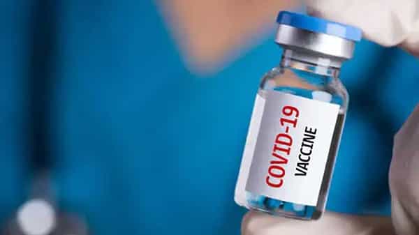 Covid Vaccine: వ్యాక్సినేషన్ సర్టిఫికెట్ను సోషల్ మీడియాలో షేర్ చేస్తున్నారా? తస్మాత్ జాగ్రత్త.. ఈ విషయాలు తెలుసుకోవాల్సిందే..
