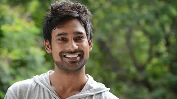 ఇందువదన సినిమాతో రీఎంట్రీ ఇస్తున్న యంగ్ హీరో.. నయా లుక్కులో వరుణ్ సందేశ్.. ఫస్ట్ లుక్ పోస్టర్ రిలీజ్..