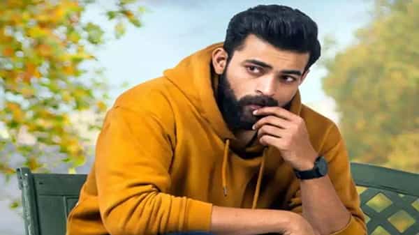 Varun Tej: వరుణ్ తేజ్ ఫిడ్జెట్ స్పిన్నర్ను భలే తిప్పుతున్నాడే.. మీరూ ఇలా చేయగలరేమో ఓసారి ట్రై చేయండి..