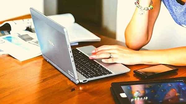 Internet Users : ఇంటర్ నెట్ వినియోగదారులకు గుడ్ న్యూస్..! ఇక నుంచి స్పీడ్తో పాటు రెండు వందల సబ్సిడీ కూడా..?