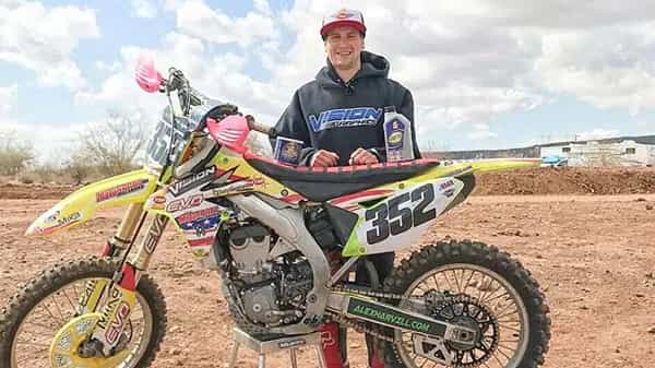 Alex Harvill: వరల్డ్ రికార్డ్ కోసం ప్రయత్నం.. ప్రమాదవశాత్తు మోటోక్రాస్ రేసర్ దుర్మరణం..
