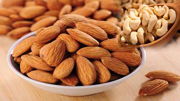 Almond Cashew: సగం ధరకే జీడిపప్పు.. బాదం.. హోమ్ డెలివరీ.. ఫేస్బుక్ వేదికగా మోసగాళ్ల నయా దందా..!
