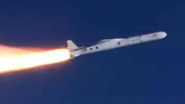 America secret Satellite: అంతరిక్షంలోకి రహస్యంగా అమెరికా ప్రత్యేక సైనిక ఉపగ్రహం..