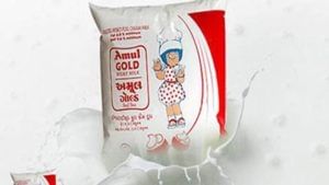 Amul Milk: సామాన్యులకు షాక్.. దేశవ్యాప్తంగా పెరిగిన పాల ధరలు.. జూలై 1 నుంచి వర్తింపు!