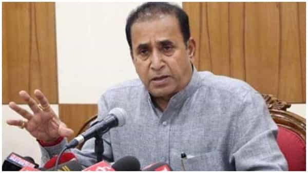 Maharashtra: అవినీతి అక్రమాస్తుల కేసులో ఈడీ దూకుడు.. మాజీ హోంమంత్రికి చెందిన రూ.4.20 కోట్ల స్థిరాస్తులు సీజ్!