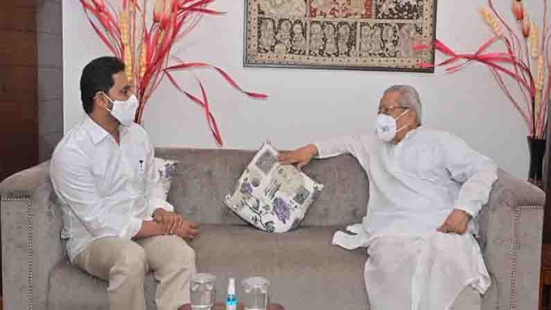 AP CM YS Jagan meets Governor: ఏపీ గవర్నర్‌తో సీఎం జగన్ భేటీ..  రెండేళ్ల పరిపాలన, రాష్ట్ర ప్రగతి, నామినేటెడ్ పదవులపై చర్చ..!