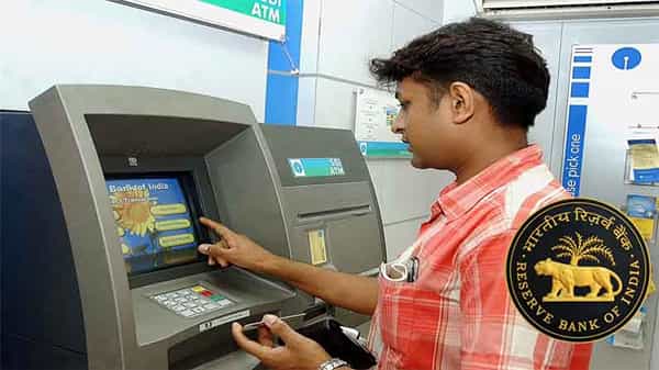 ATM Transaction: ఇక బాదుడే.. బాదుడు.. బ్యాంకు కస్టమర్లకు షాక్.. రిజర్వ్ బ్యాంక్ ఆఫ్ ఇండియా కీలక నిర్ణయం