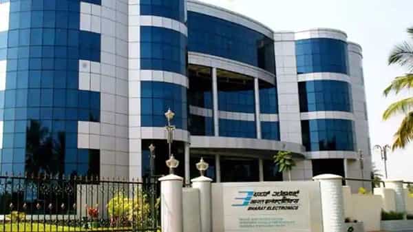BEL Recruitment: భారత్ ఎలక్ట్రానిక్స్ లిమిటెడ్ ఉద్యోగాలకు అప్లై చేసుకున్నారా.? దరఖాస్తుల గడువు ముగుస్తోంది.