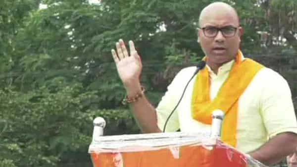 BJP MP Aravind: బీజేపీ ఎంపీ ధర్మపురి అరవింద్కి ఝలక్..! ఇకపై ఆ గ్రామాల్లోనే పర్యటిస్తా.. ఎవరు అడ్డుకుంటారో చూస్తా!