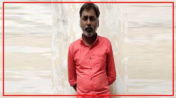 సీఎం కేసీఆర్ పీఏ అంటూ మోసం.. అదుపులోకి తీసుకున్న టాస్క్ ఫోర్స్ పోలీసులు