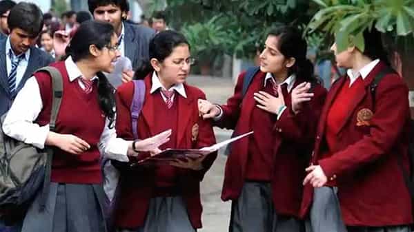 CBSE 12th Results 2021: సీబీఎస్ఈ 12వ తరగతి ఫలితాల మూల్యాంకనాన్ని సుప్రీం కోర్టులో సమర్పించనున్న కమిటీ