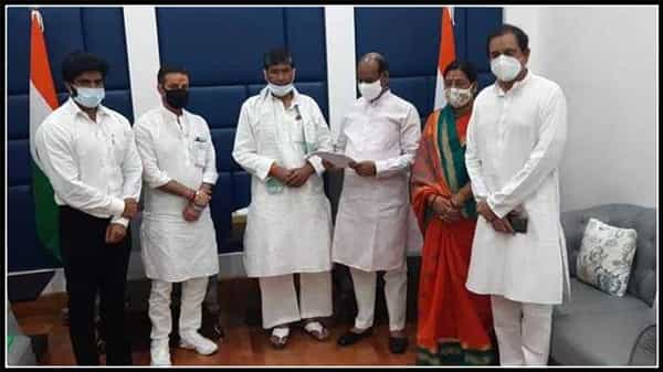 అంకుల్ తో రాజీకి వచ్చేందుకు చిరాగ్ పాశ్వాన్ ప్రయత్నాలు....బెడిసి కొట్టిన వ్యూహం...