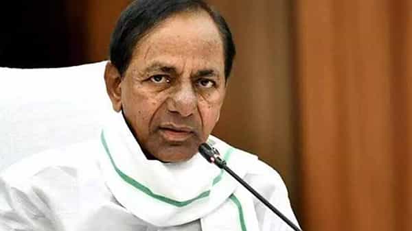 Telangana Employees : తెలంగాణ ప్రభుత్వ ఉద్యోగులకు గుడ్ న్యూస్..! పీఆర్సీపై అధికారిక ప్రకటన వెలువడే అవకాశం..?