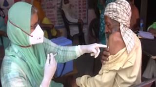 Coronavirus: మొత్తుకుంటున్నా విన‌ని జ‌నాలు.. సండే వ‌చ్చిందంటే ఫిష్ మార్కెట్లు, మాంసం దుకాణాల వ‌ద్ద ర‌చ్చ‌, ర‌చ్చ