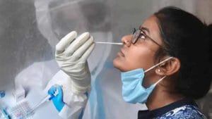 Covid-19 Alert: దేశంలోని 37 జిల్లాల్లో పెరుగుతున్న రోజువారీ కేసులు.. ఏపీలోనూ ఆ రెండు జిల్లాల్లో..