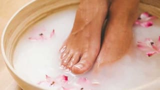 Menopause: స్త్రీలలో మెనోపాజ్ దశలో కలిగే లక్షణాలు.. నివారణకు సహజమార్గాలు