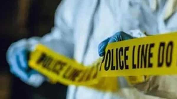 Wife Kills Husband: ఆ తప్పు మళ్లీ చేయొద్దన్నందుకు భర్తను చంపేసి ఇంట్లోనే పూడ్చి పెట్టిన భార్య..